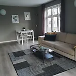 Para Apartment